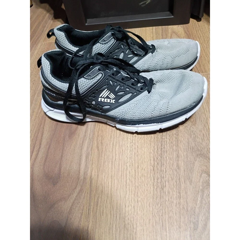 Men's Grey And Black Tennis Shoes Size 10.5w Good Condition